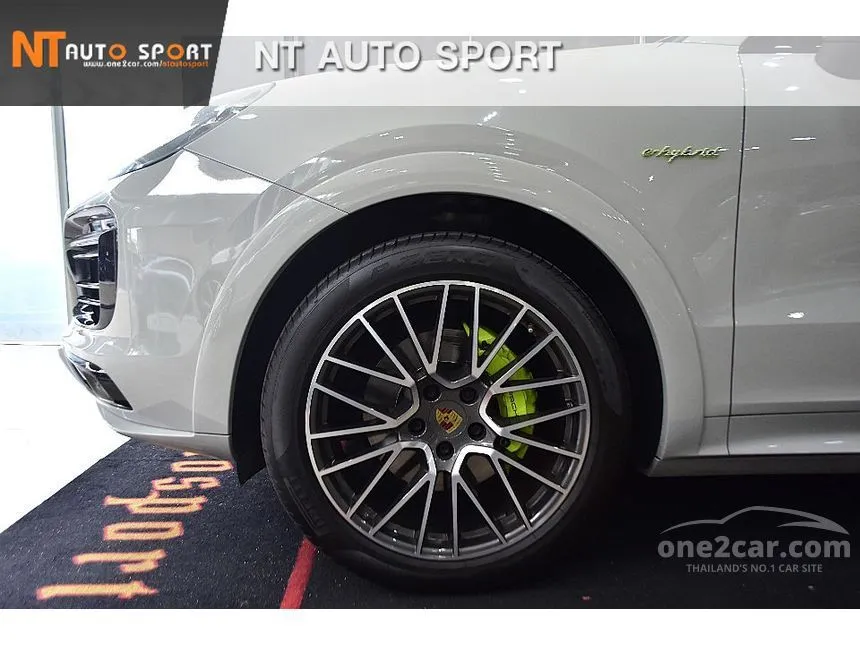 2021 Porsche CAYENNE E-Hybrid Coupe SUV