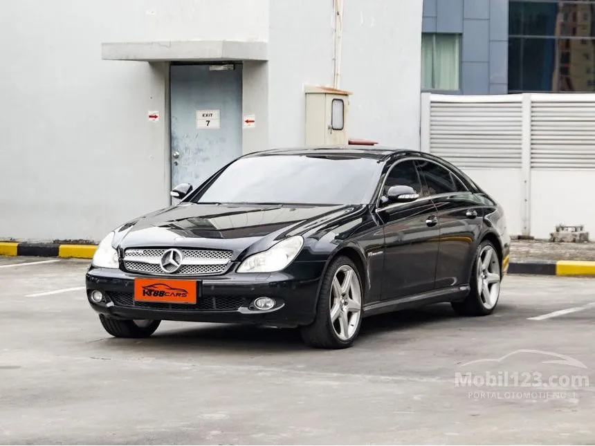 2005 Mercedes-Benz CLS350 Sedan