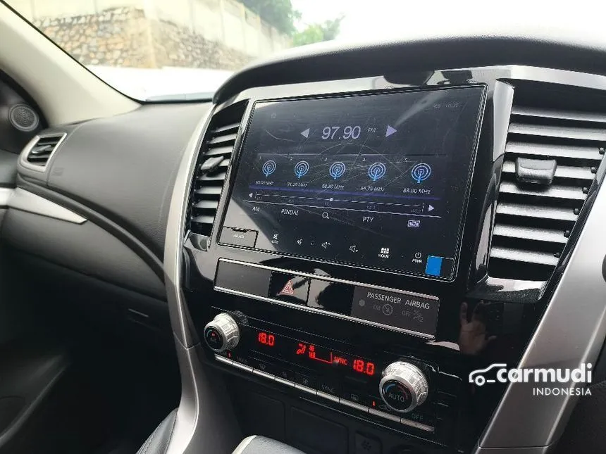 2022 Mitsubishi Pajero Sport Dakar 4x2 SUV