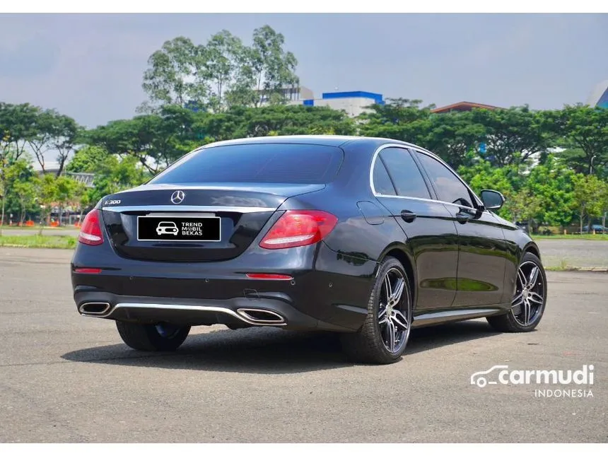 2017 Mercedes-Benz E300 AMG Line Sedan