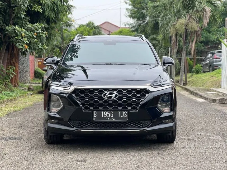 Jual Mobil Hyundai Santa Fe 2019 GLS CRDi 2.2 di DKI Jakarta Automatic SUV Hitam Rp 420.000.000
