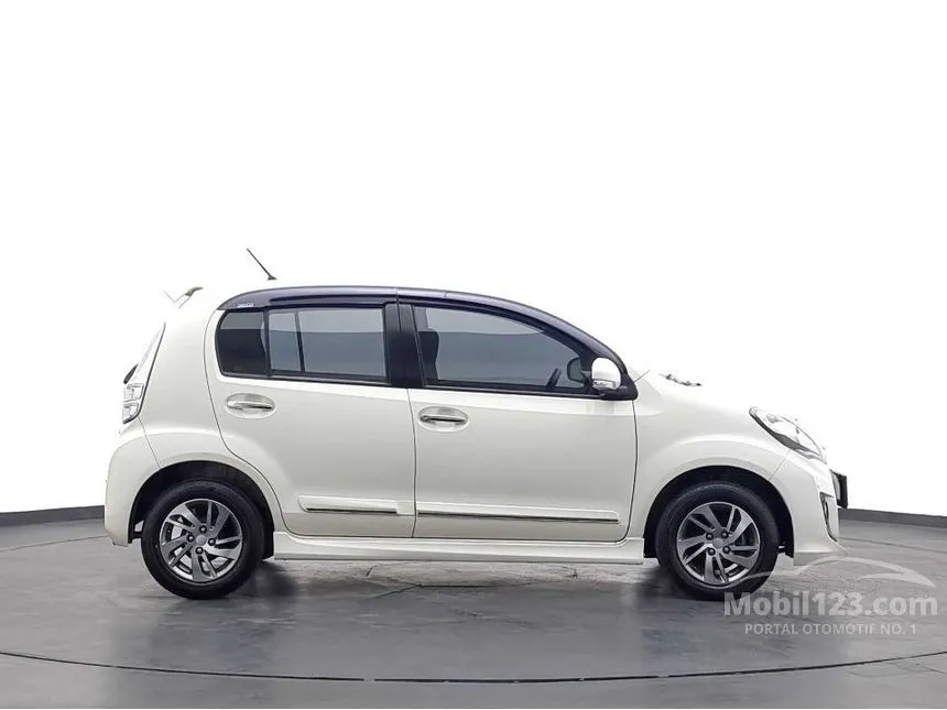 2017 Daihatsu Sirion D Sport Hatchback