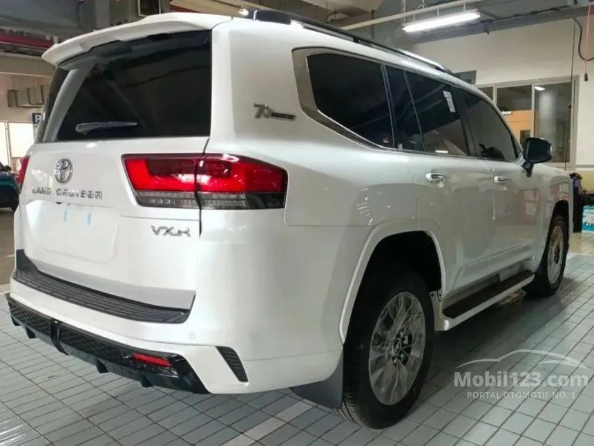2023 Toyota Land Cruiser VX-R 70th Anniversary SUV