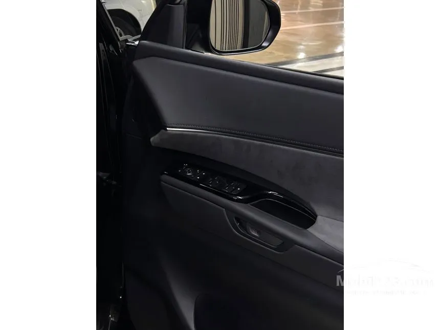 2024 Lexus LM 350h 7 Seater MPV