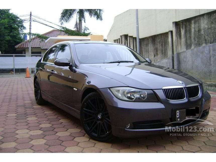 Jual Mobil  BMW  325i 2005 E90 2 5 L6 Sedan  2 5 di Banten 