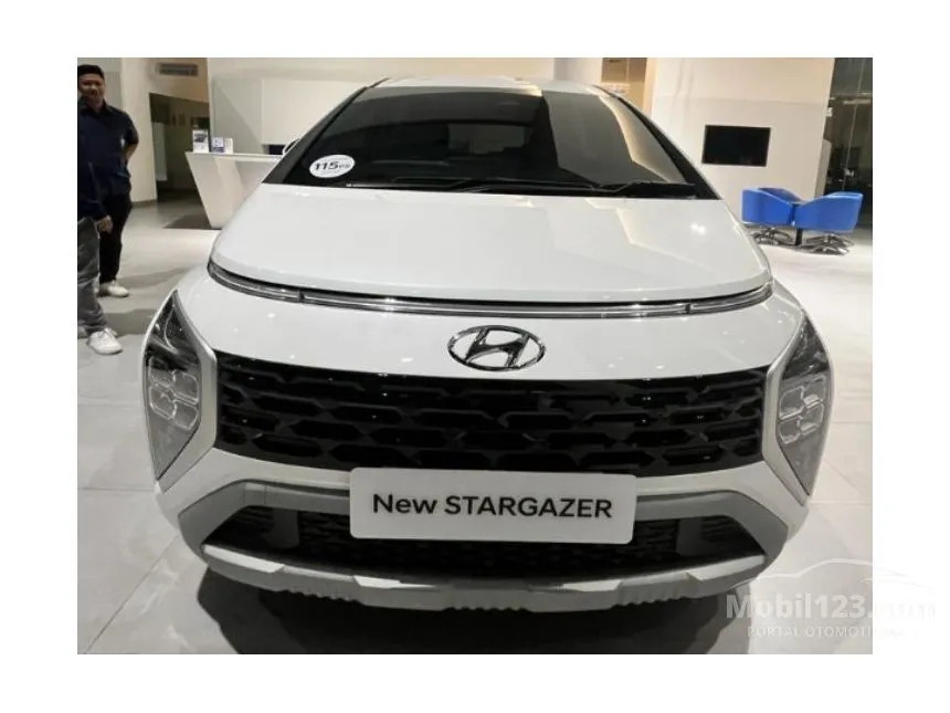 Jual Mobil Hyundai Stargazer 2024 Prime 1.5 di Jawa Barat Automatic Wagon Putih Rp 299.900.000