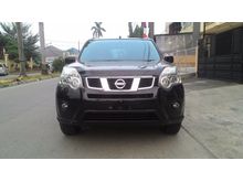 Nissan X-Trail 2.0 Matic CVT Hitam 2012