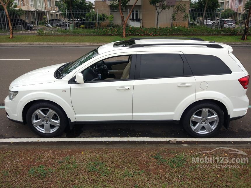 Jual Mobil Dodge Journey 2012 SXT 2.4 di Banten Automatic SUV Putih Rp