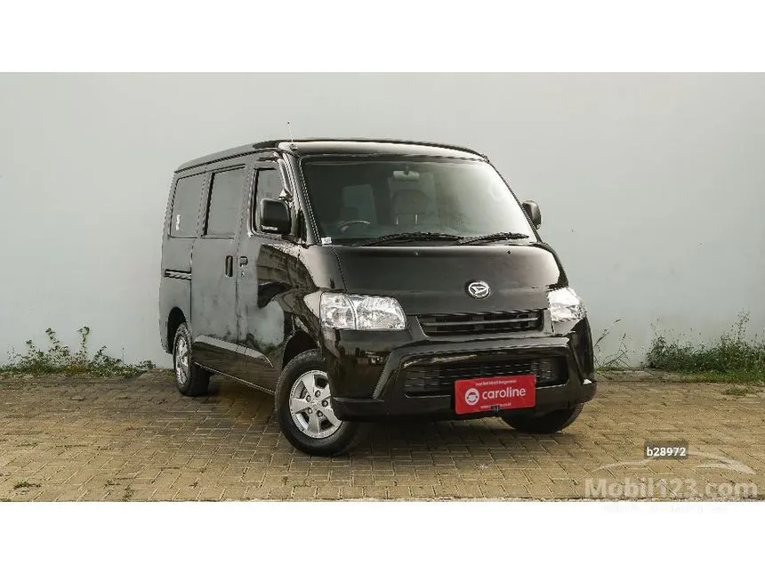 2021 Daihatsu Gran Max Mini Bus D Van