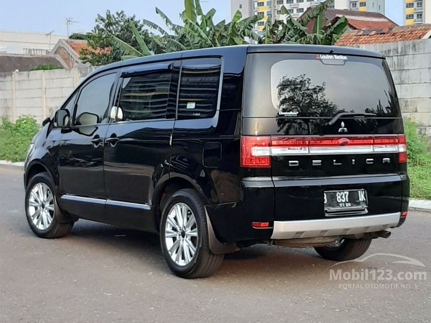 Mitsubishi delica d5 обзор