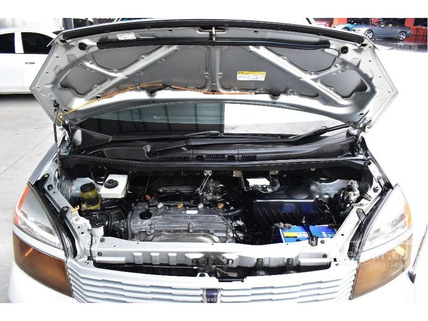 2011 Toyota Voxy AZR60G MPV