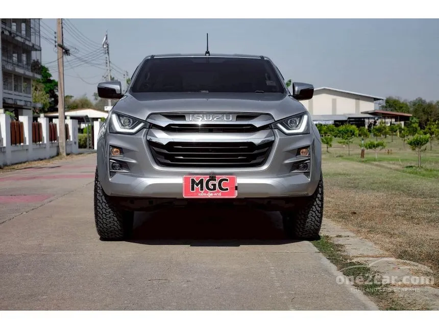 2022 Isuzu D-MAX Vcross Z Space Cab Pickup