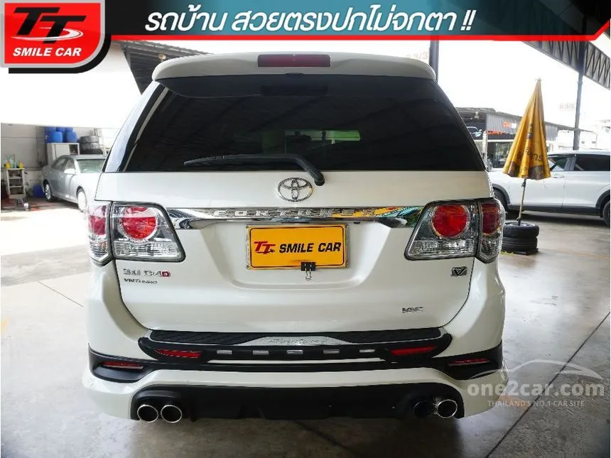 2011 Toyota FORTUNER V SUV