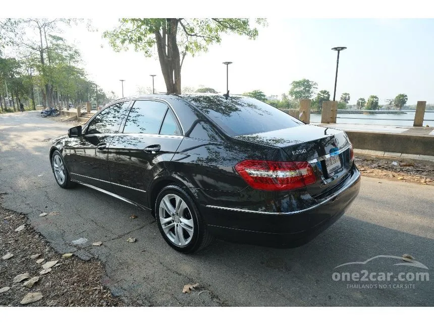 2010 Mercedes-Benz E250 Elegance CDI BlueEFFICIENCY Sedan