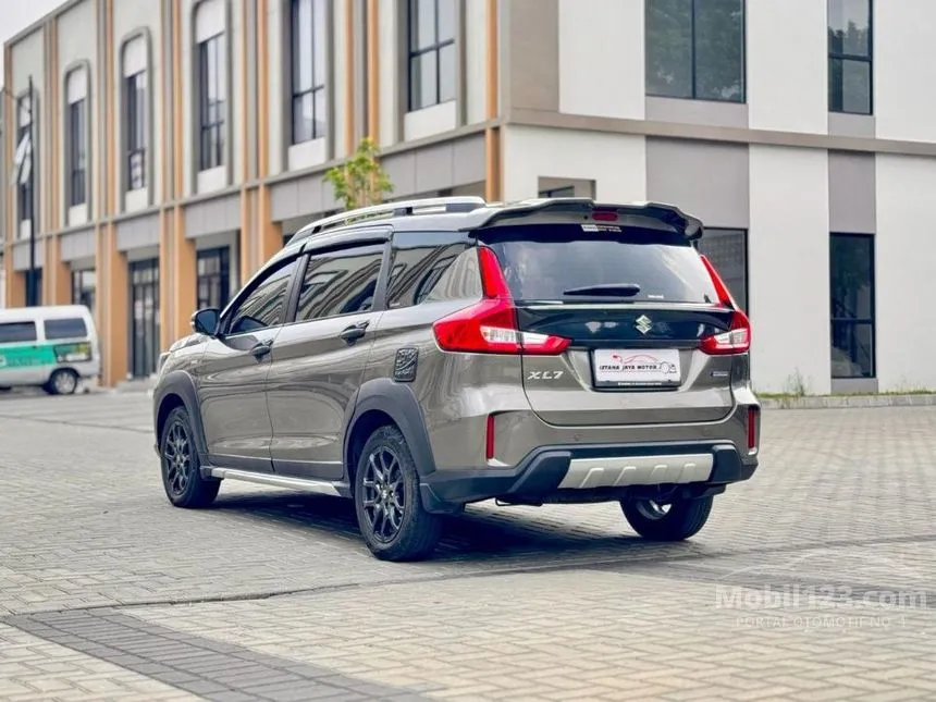 2023 Suzuki XL7 Beta Hybrid SUV