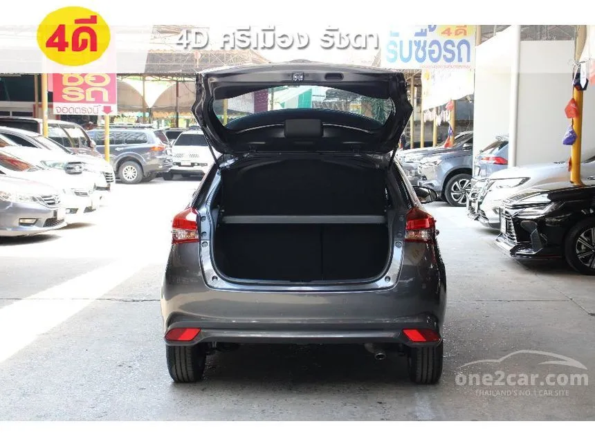 2018 Toyota YARIS E Hatchback