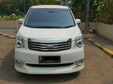2013 Toyota NAV1 2.0 Luxury V MPV