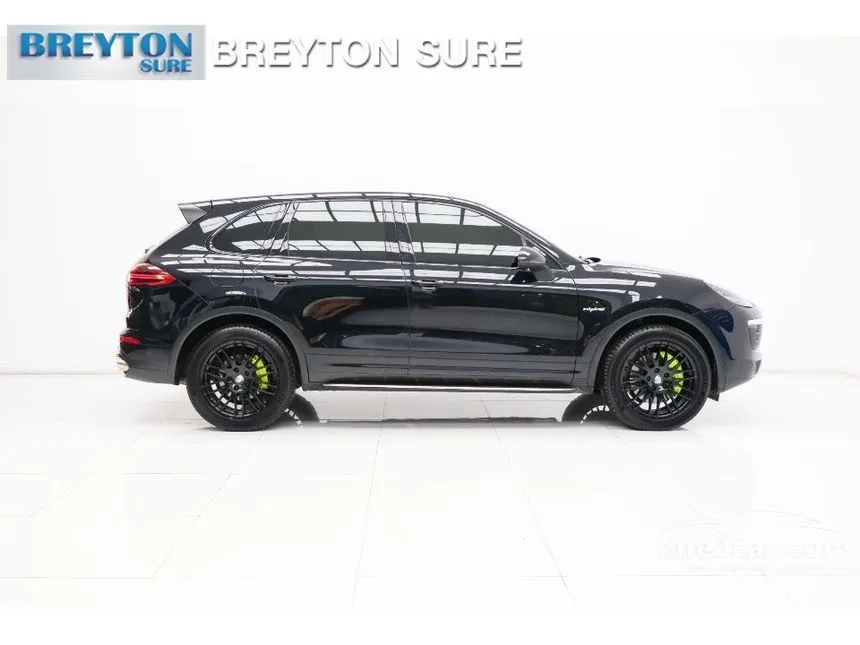 2015 Porsche CAYENNE S Hybrid SUV