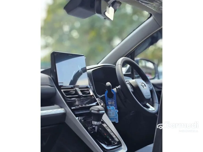 2025 Toyota Kijang Innova Zenix Q HV TSS ( Premium Color) MPV