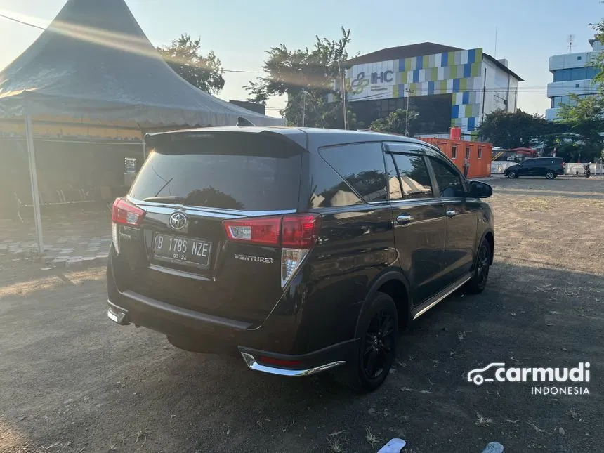 2019 Toyota Innova Venturer Wagon