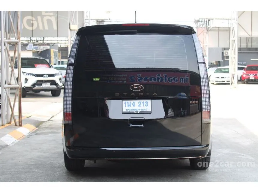 2022 Hyundai Staria Premium Van