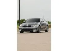 2022 BMW 320i 2.0 Sport Sedan New Model (G20) Gray on Black Odo 32 Rb (TERMURAH)