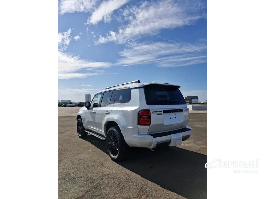 2025 Toyota Land Cruiser Prado Kakadu SUV