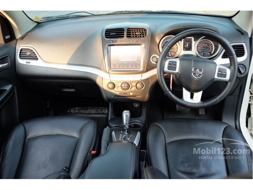 Jual Mobil Dodge Journey 2013 SXT Platinum 2.4 di DKI Jual Mobil Dodge Journey 2013 SXT Platinum 2.4 di DKI