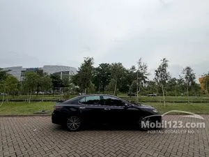 2022 Toyota Camry 2.5 V Sedan