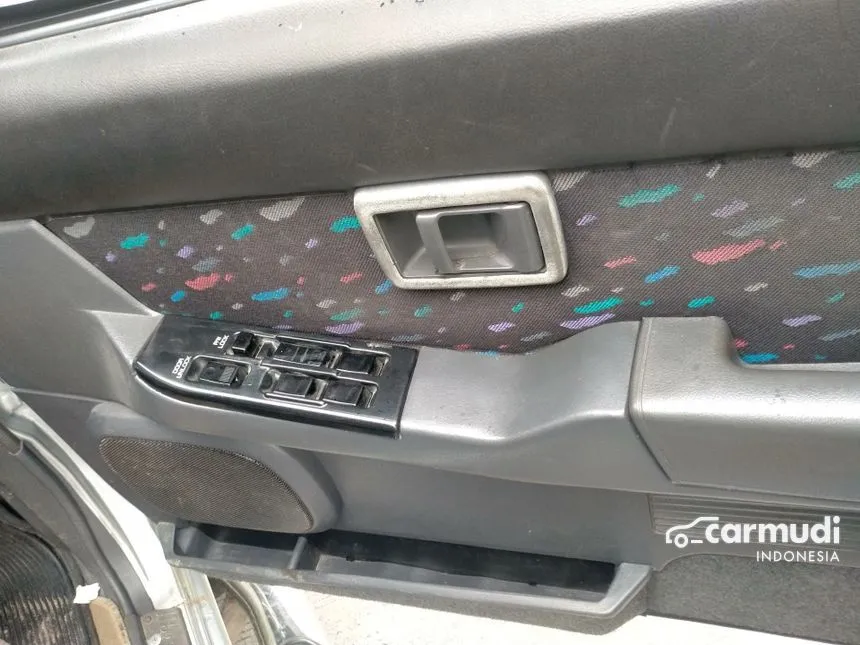 2002 Nissan Terrano Spirit SUV
