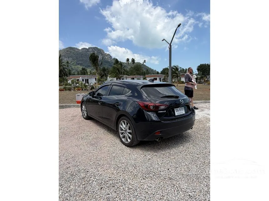 2014 Mazda 3 S Sports Hatchback