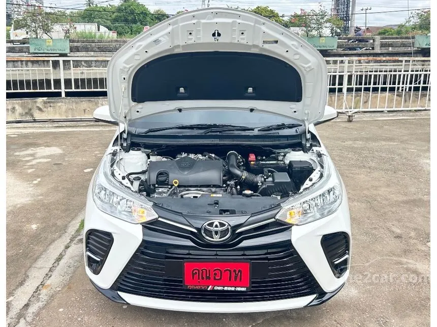 2022 Toyota Yaris Ativ Entry Sedan
