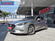 2017 Mazda 3 2.0 (ปี 14-17) S Sports Hatchback
