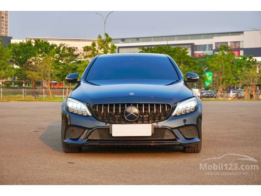 2019 Mercedes-Benz C200 EQ Boost Avantgarde Line Sedan