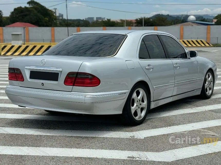 2002 Mercedes-Benz E240 ELEGANCE Sedan