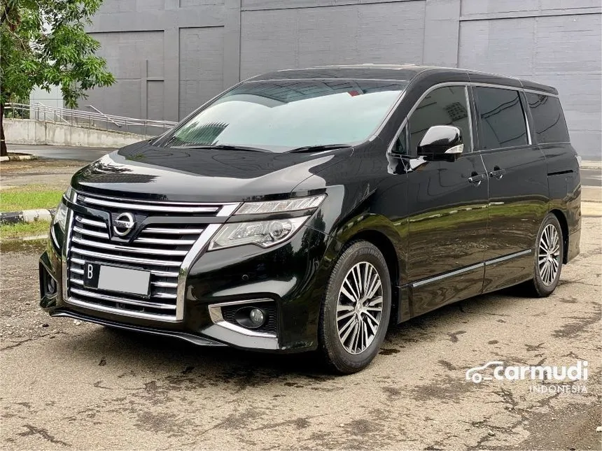 2014 Nissan Elgrand Highway Star MPV