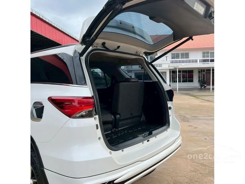 2018 Toyota FORTUNER V SUV