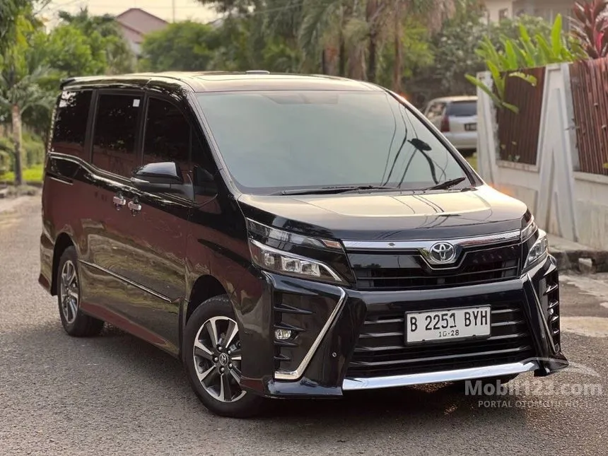 Jual Mobil Toyota Voxy 2018 2.0 di DKI Jakarta Automatic Wagon Hitam Rp 325.000.000