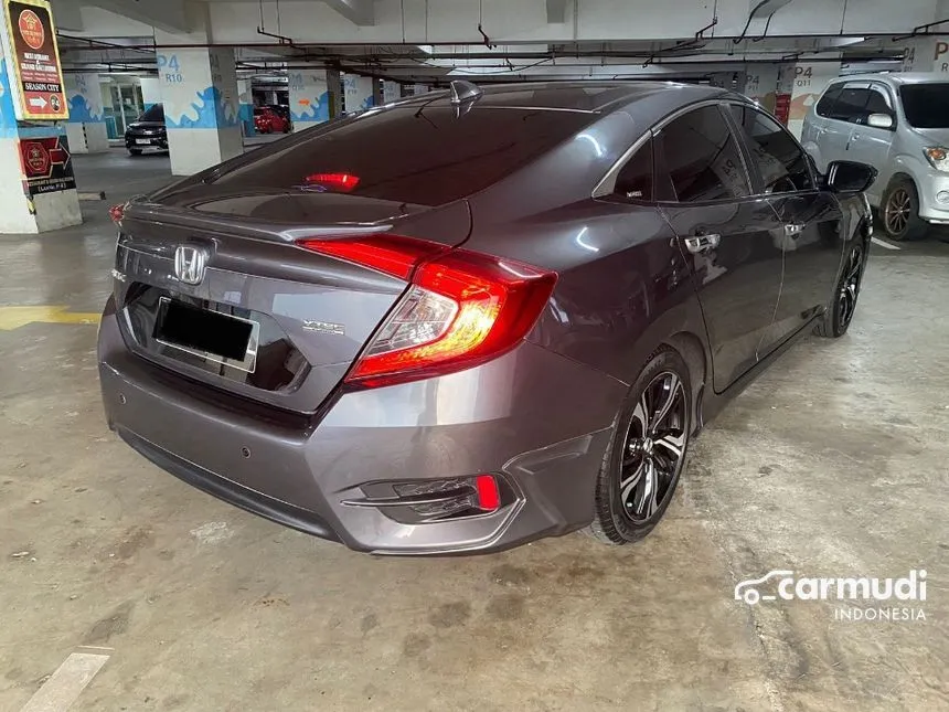 2017 Honda Civic ES Sedan