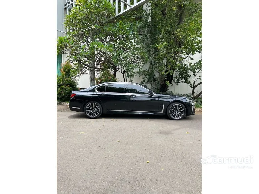 2019 BMW 730Li M Sport Sedan