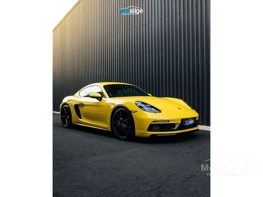 2024 Porsche 718 Cayman S Coupe