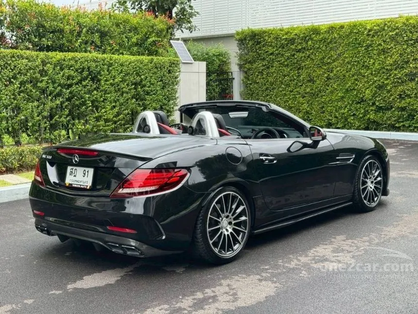 2017 Mercedes-Benz SLC300 AMG Dynamic Convertible