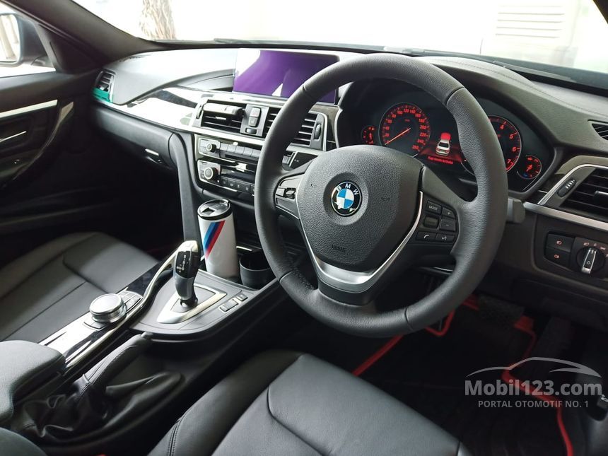  Jual  Mobil  BMW 320i 2021  Luxury 2 0 di  Yogyakarta  