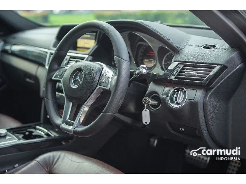 2012 Mercedes-Benz E300 Avantgarde AMG Sedan