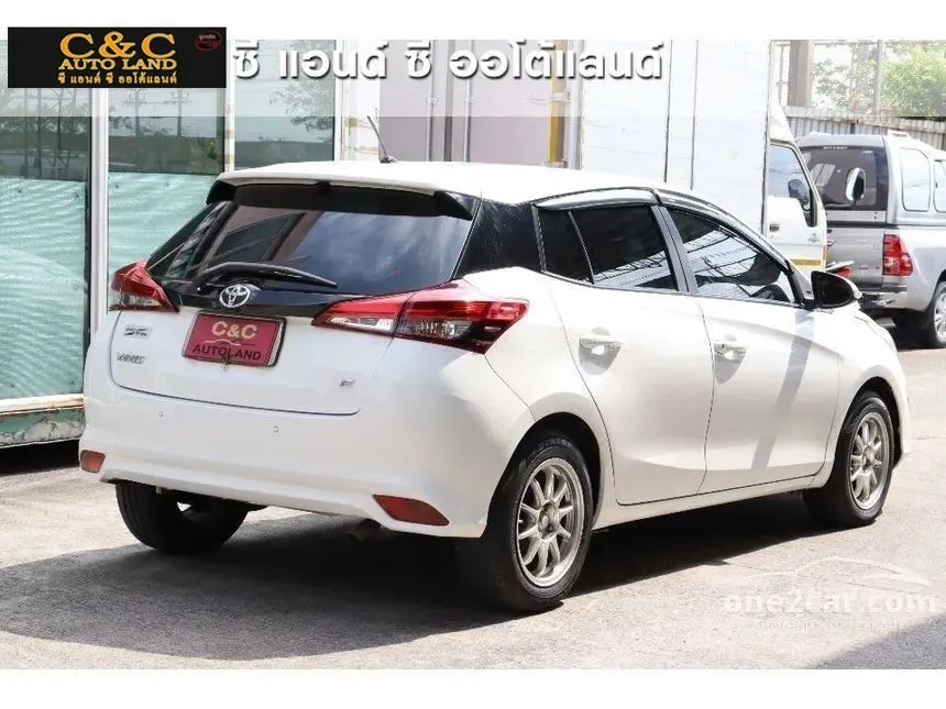 2018 Toyota YARIS E Hatchback
