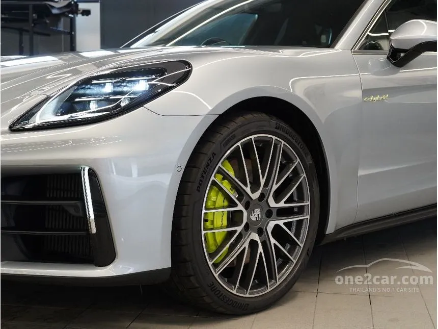 2025 Porsche PANAMERA 4 E-Hybrid Sedan