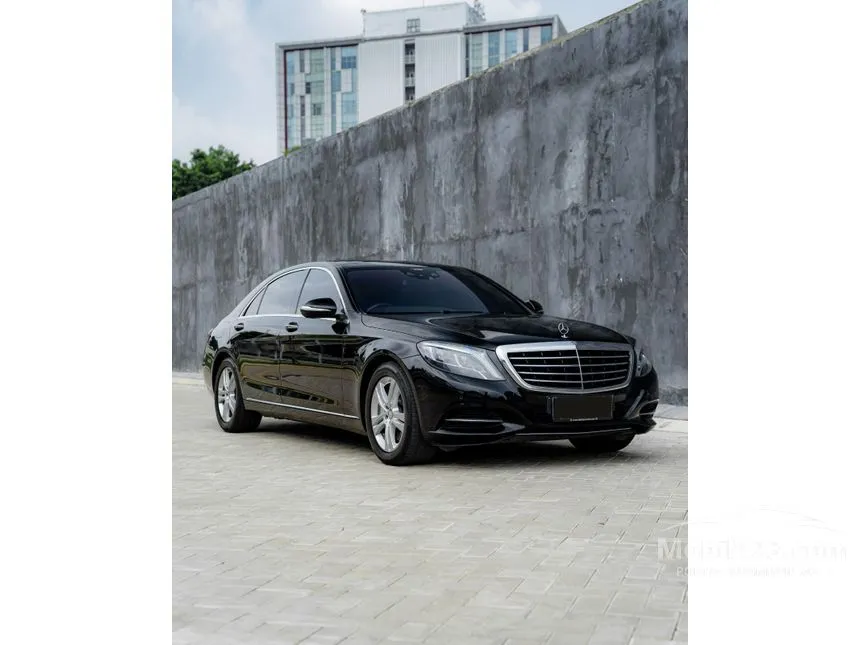 2017 Mercedes-Benz S400L Exclusive Sedan