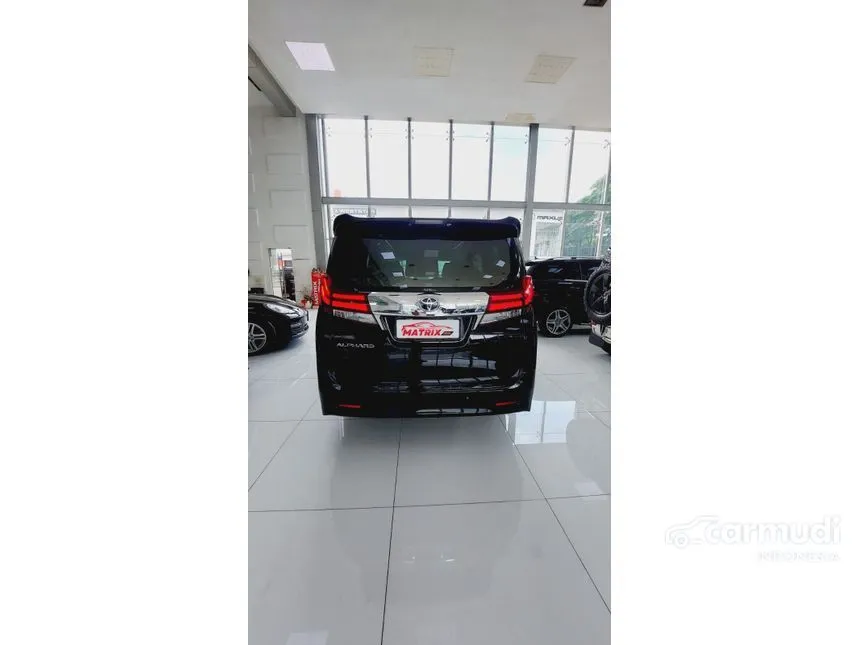 2015 Toyota Alphard X MPV