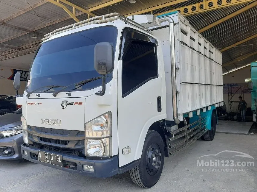 Jual Mobil Isuzu Elf 2022 NMR 71T HD 4.6 di Jawa Timur Manual Trucks Putih Rp 413.000.000
