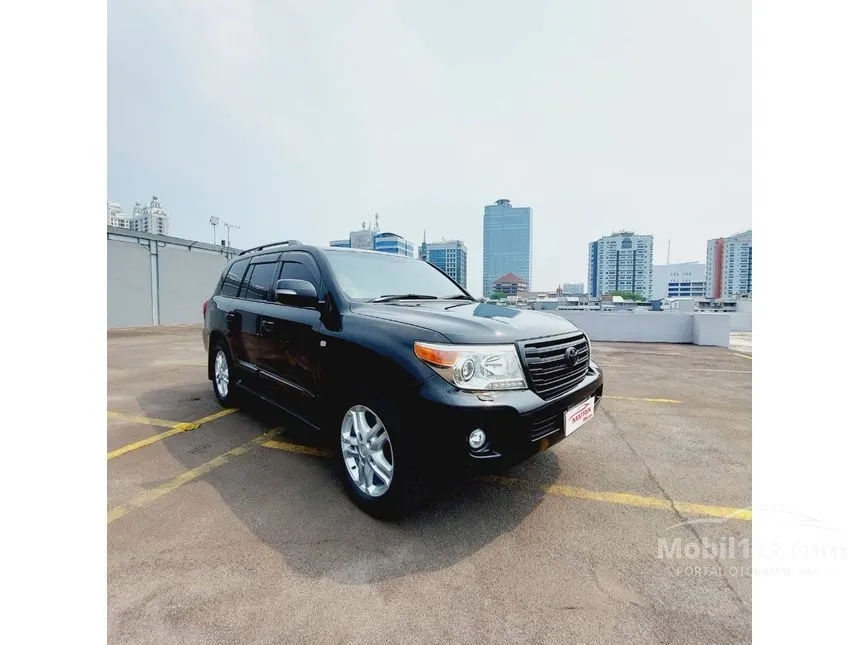 Jual Mobil Toyota Land Cruiser 2011 200 Full spec 4.5 di DKI Jakarta Automatic SUV Hitam Rp 775.000.000